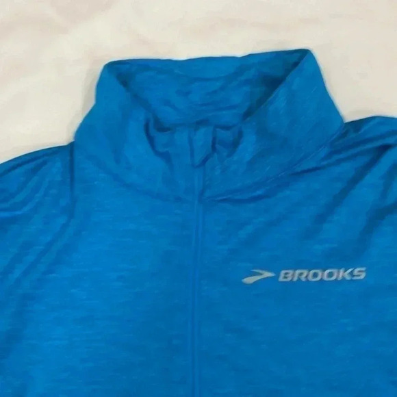 Brooks quarter zip - Picture 3 of 9